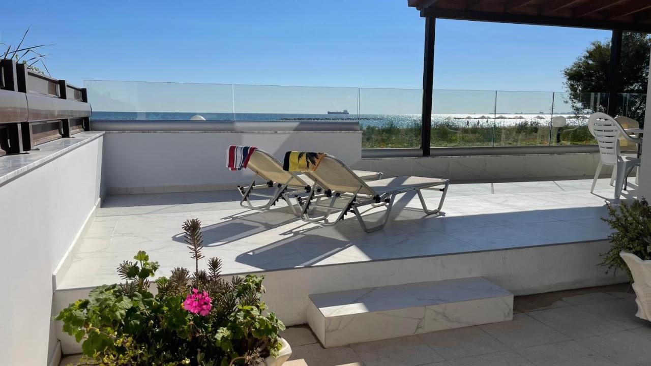 Beachfront Villa - Dasaki Larnaka Exterior foto