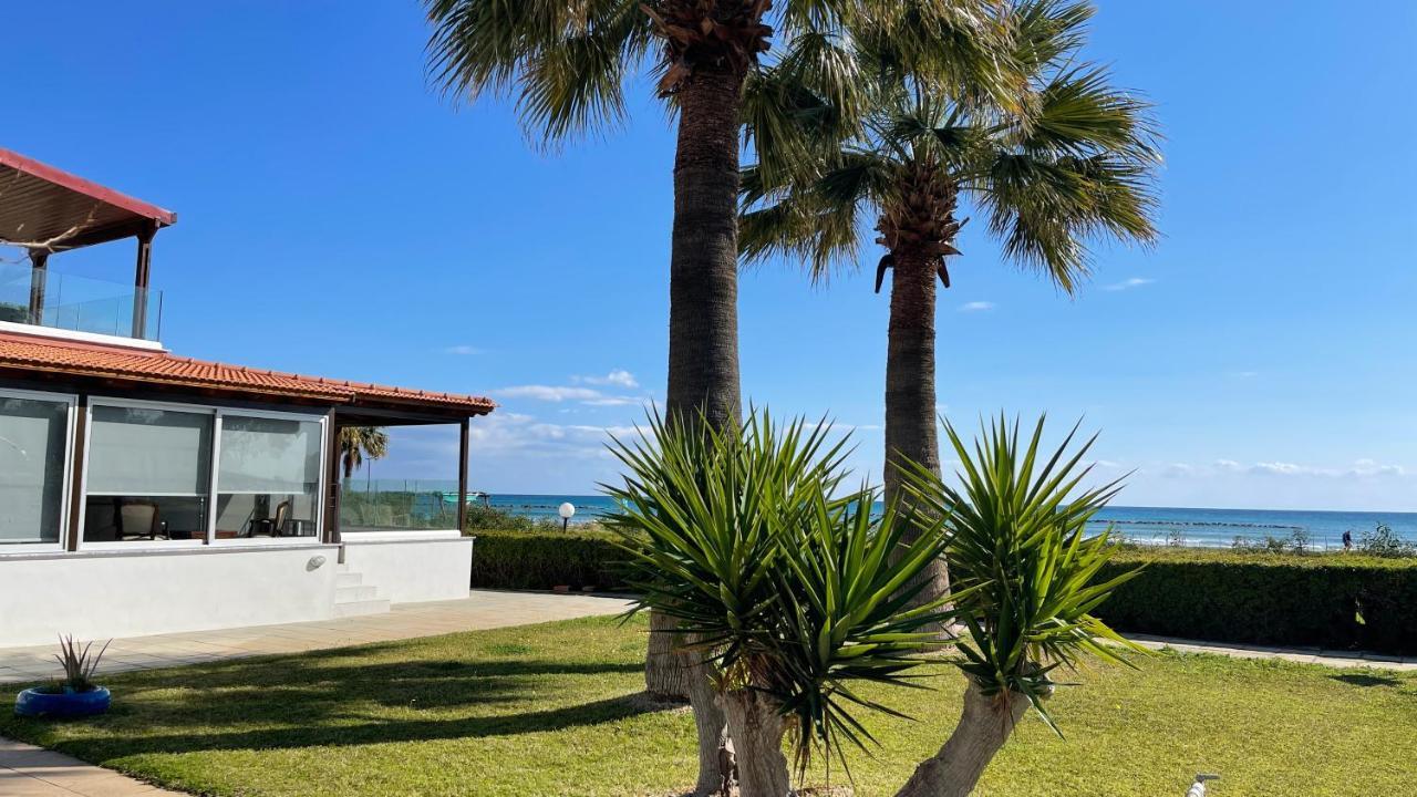 Beachfront Villa - Dasaki Larnaka Exterior foto